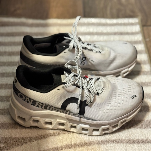 On Running Women’s White and Black Athletic Shoes - Picture 3 of 5